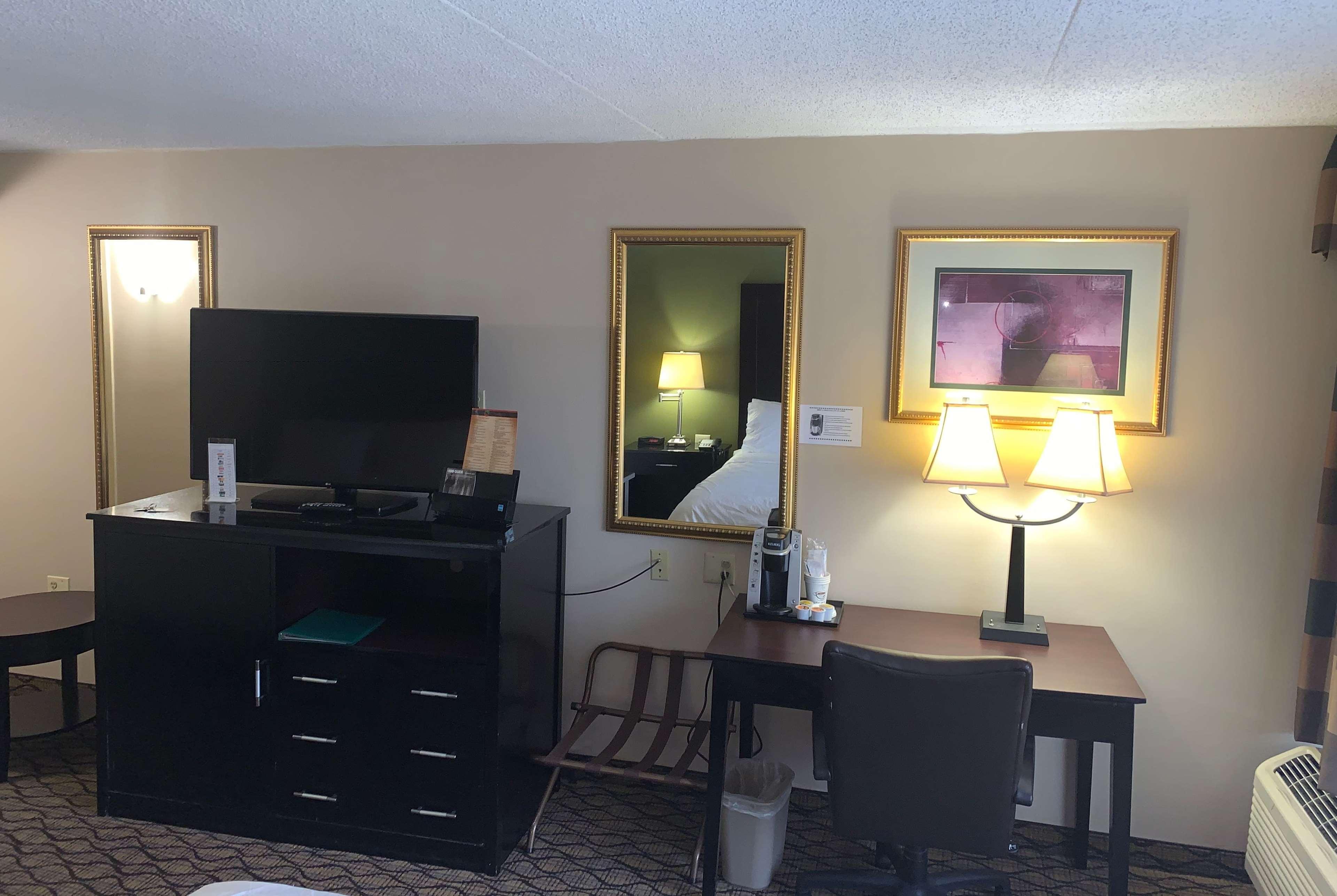 Wyndham Garden Totowa Otel Dış mekan fotoğraf