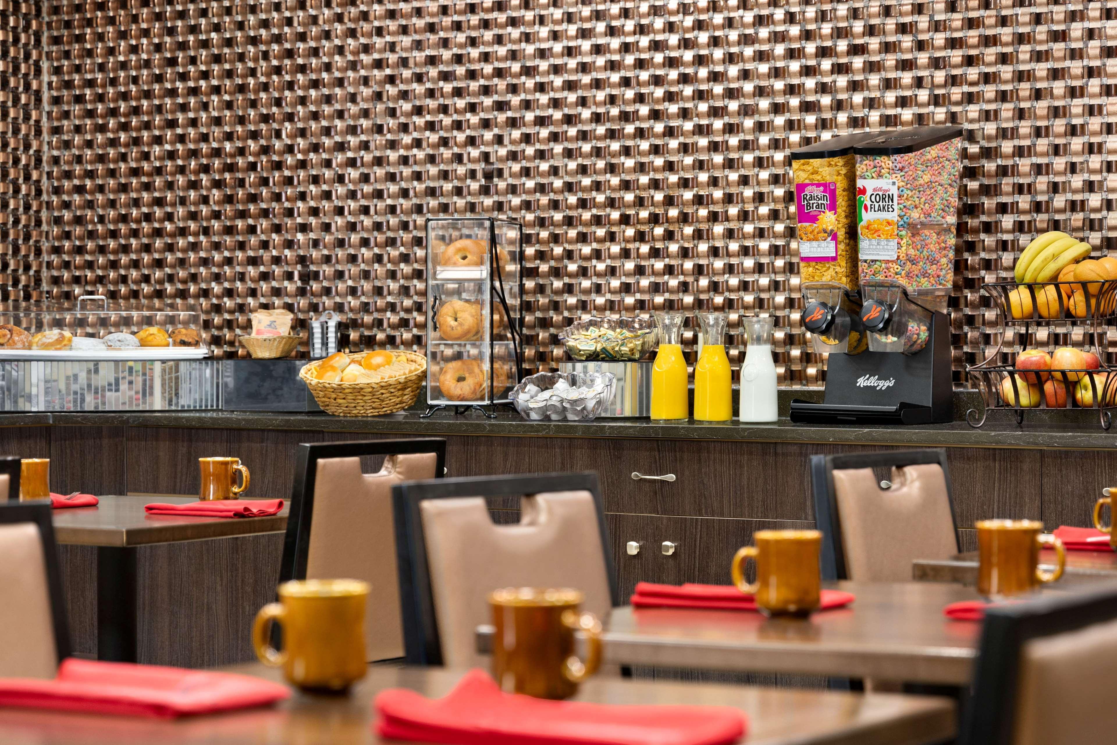 Wyndham Garden Totowa Otel Dış mekan fotoğraf